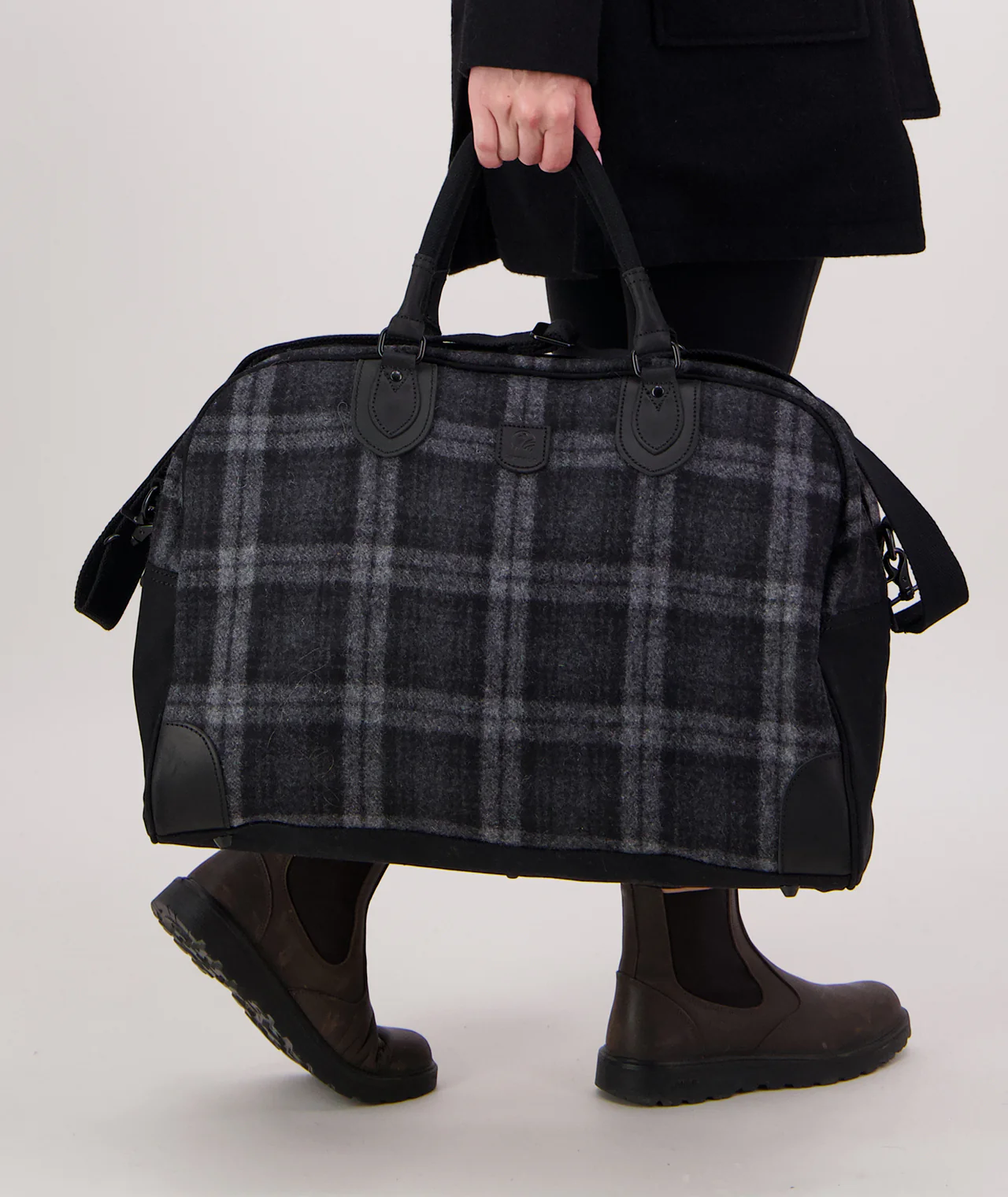 Kingston Weekender Bag - Image 5