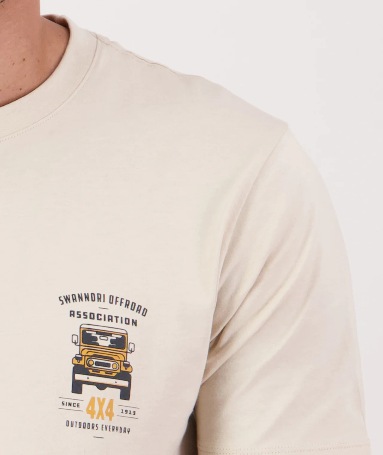 Men's 4X4 Association T-Shirt - Image 4