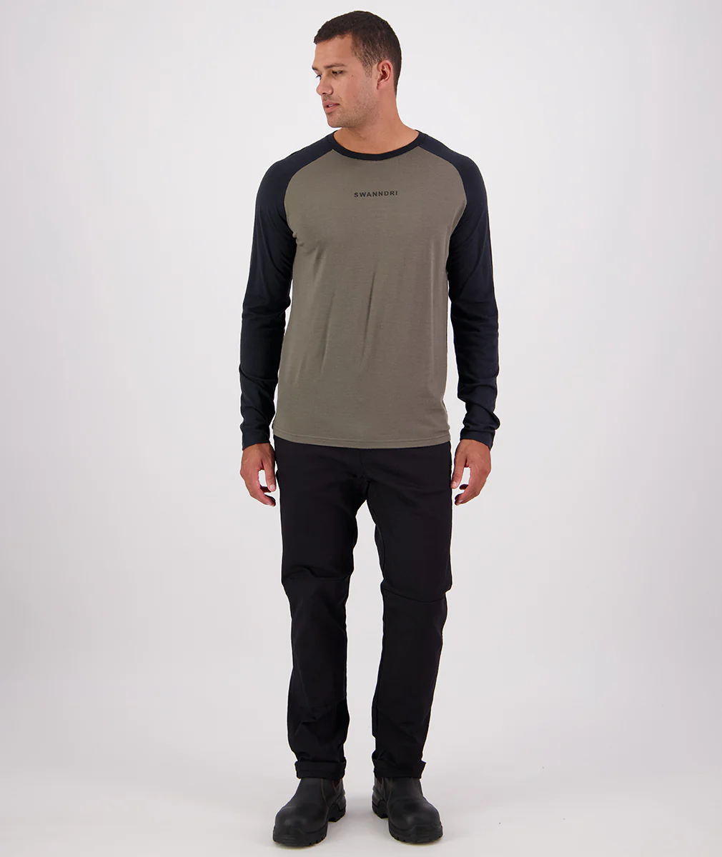 Men's Carlton Long Sleeve Merino T-Shirt - Image 6