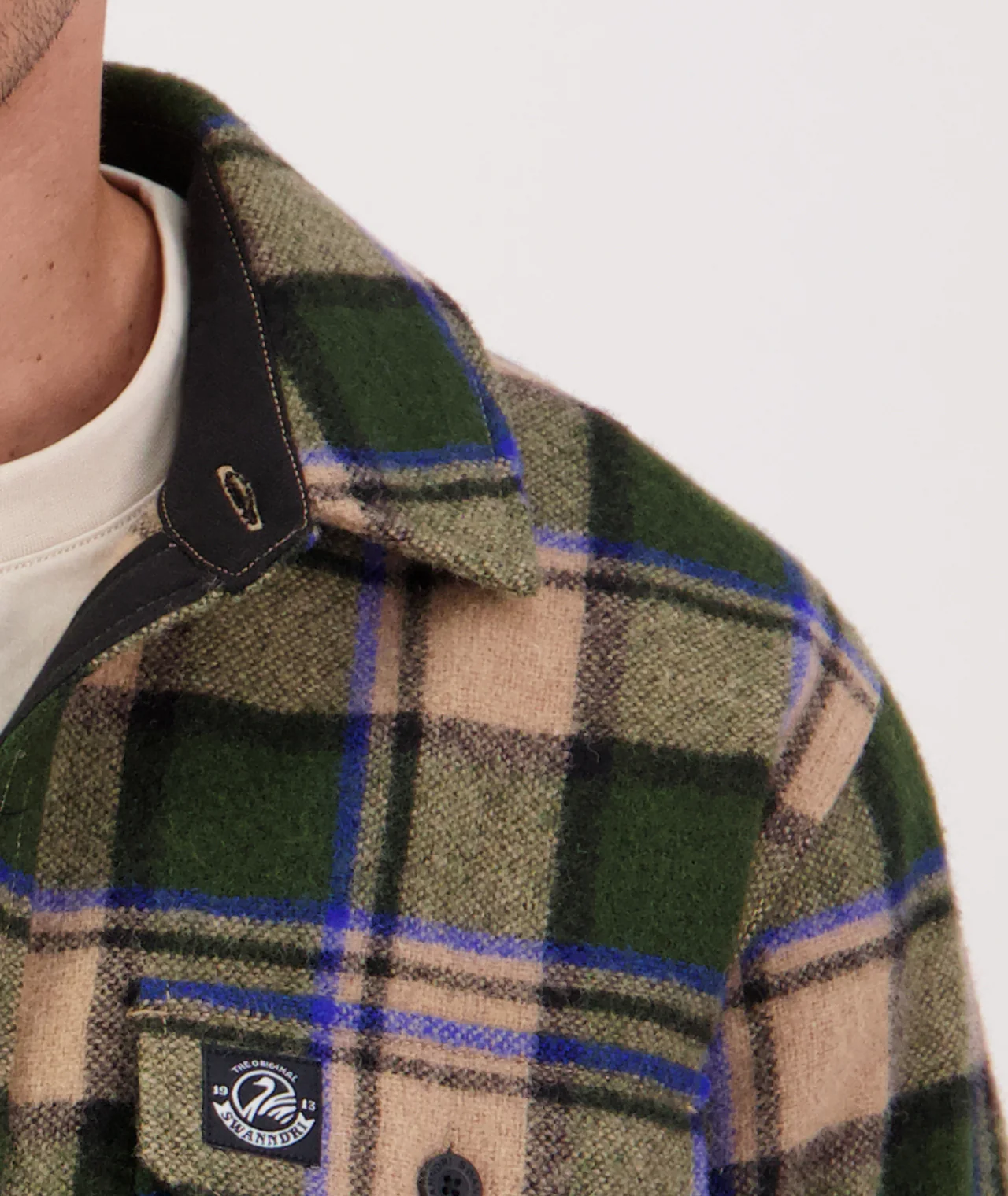 Men's Kiaraki V4 Wool Shacket - Image 4