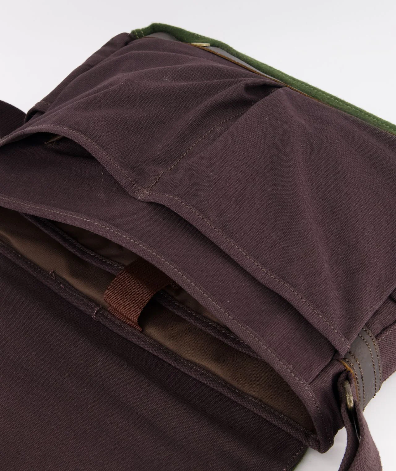 Hereford Messenger Bag - Image 5