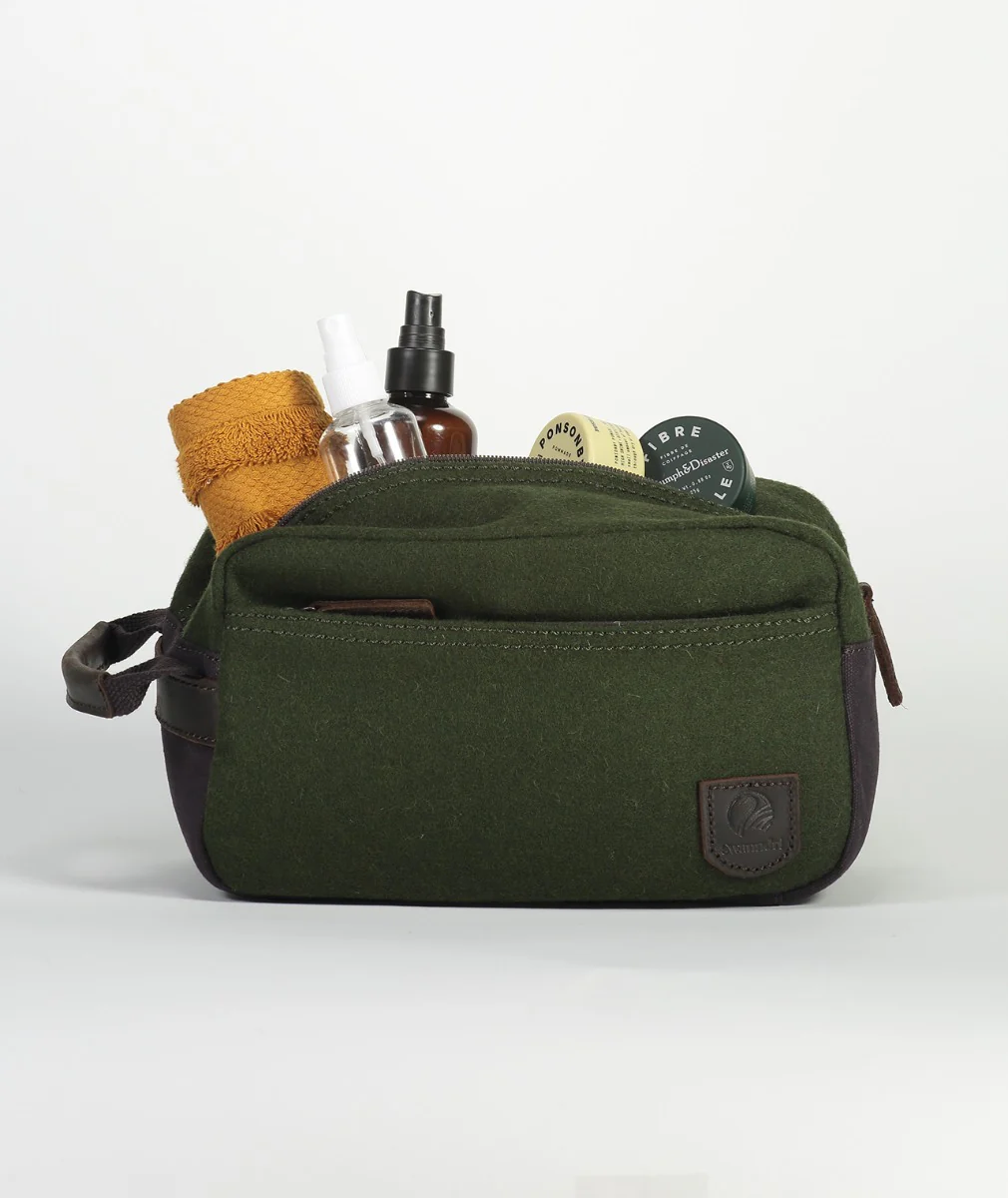Island Bay Wash Bag - Image 2