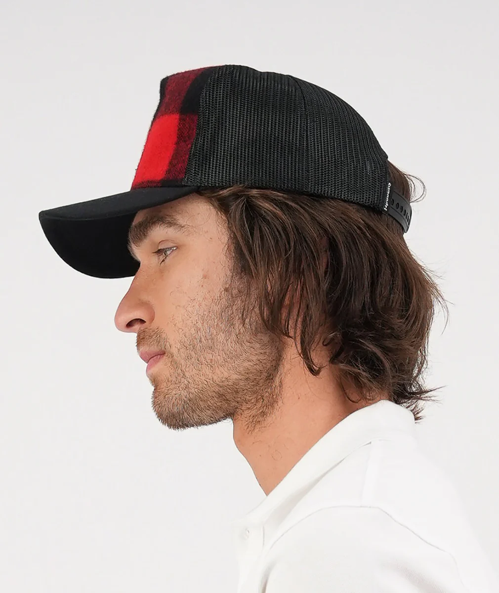 Swanni Trucker Cap - Image 3