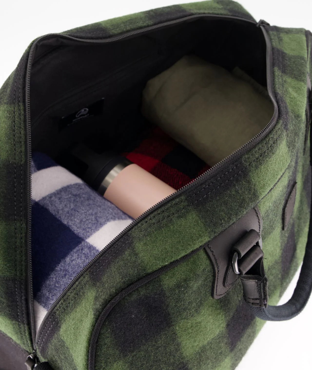 Kingston Weekender Bag - Image 7