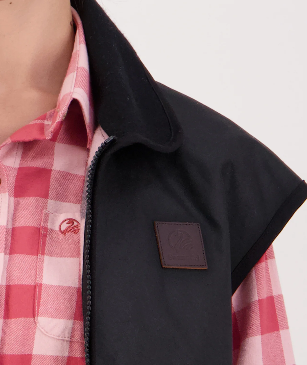 Women's Foxton Oilskin Vest - Image 7