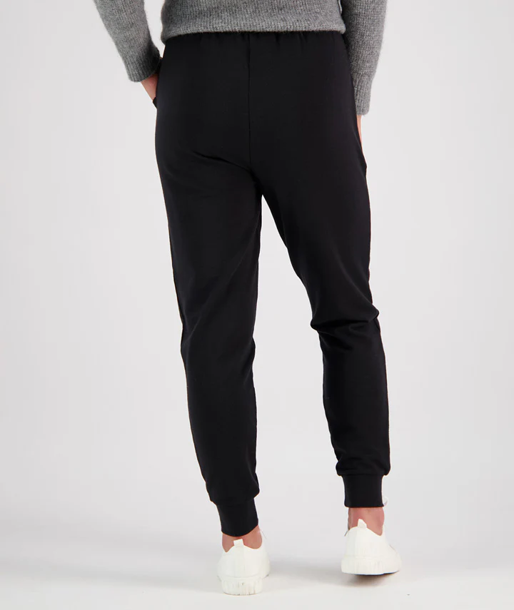 Women's Red Beach V3 Merino Jogger - Image 4